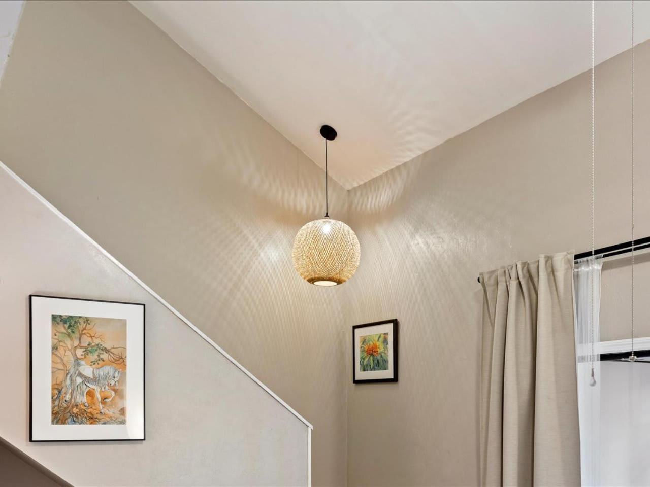Artist'S Tower Townhome Just Renovated W Loft Gainesville Exterior photo